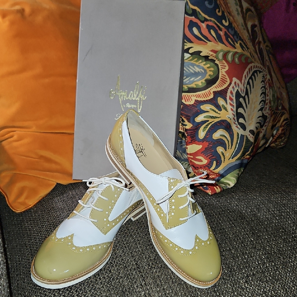 Amalfi Cream and White Flats